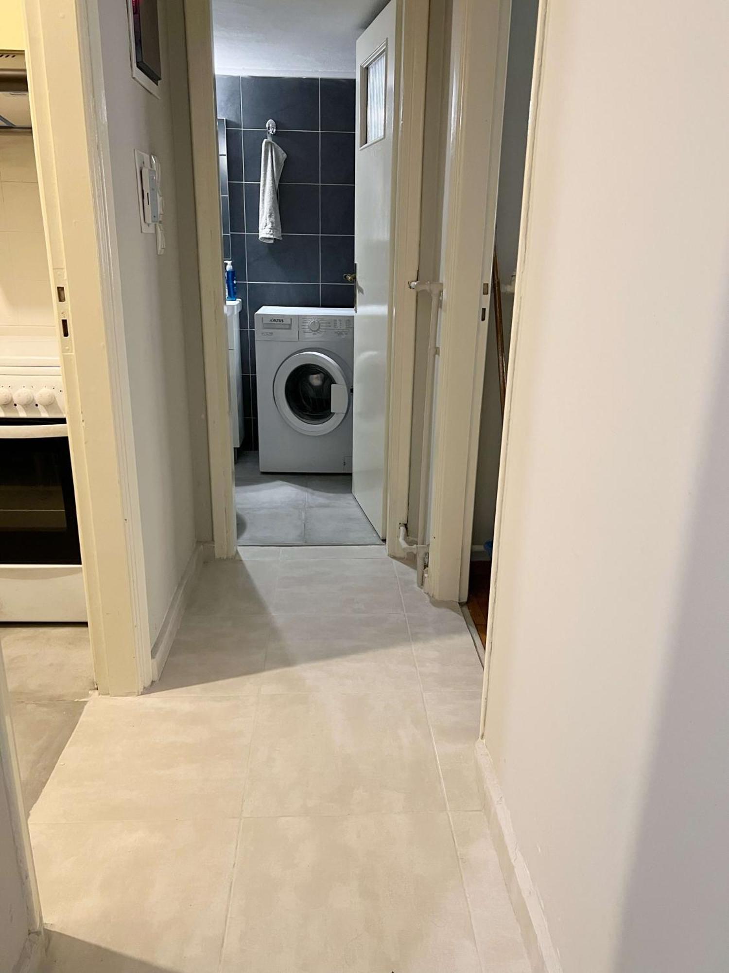 Central Apartment 3' To Metaksourgio Metro Station أثينا المظهر الخارجي الصورة